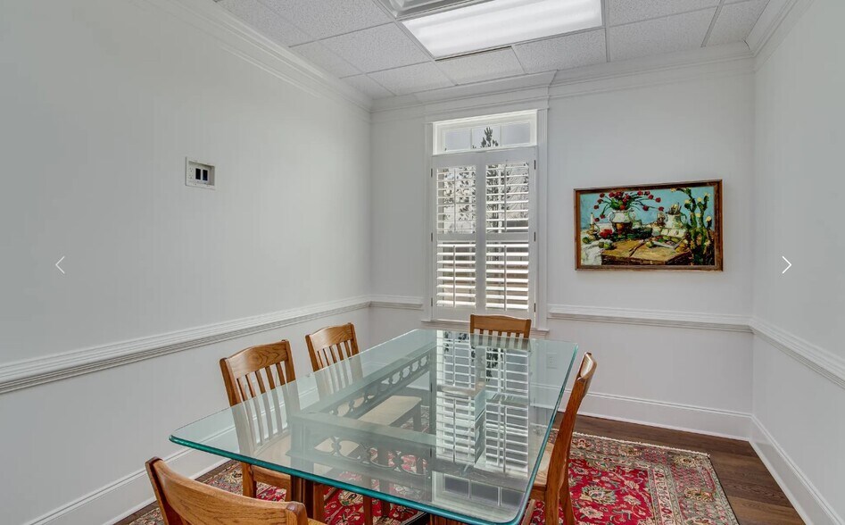 More Photos Of 5650 Georgia Highway 400, Cumming Office For Lease
