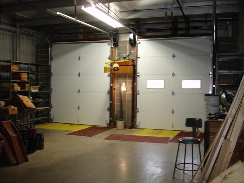 More Photos Of 340 Oak Ave S, West Salem Industrial For Lease
