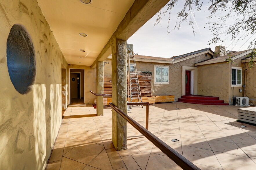 More Photos Of ,  Unknown For Sale