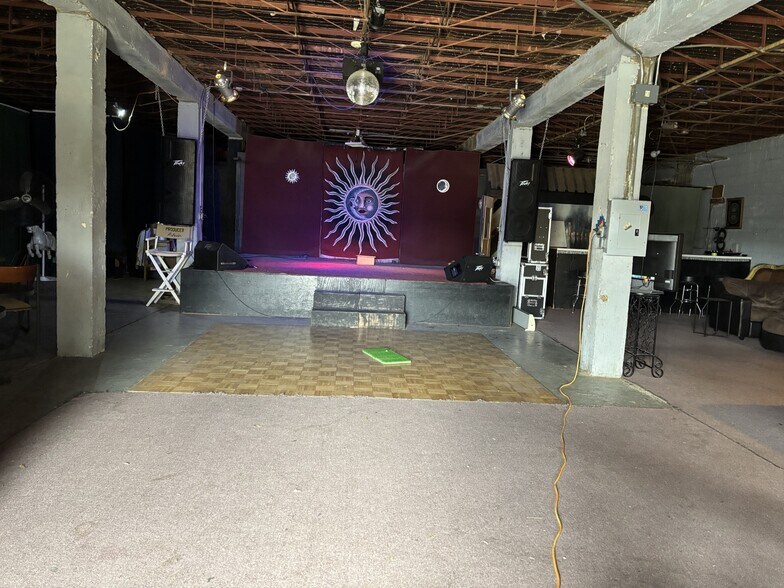 More Photos Of 3136 E Lancaster Ave, Fort Worth Storefront Retail Office For Sale