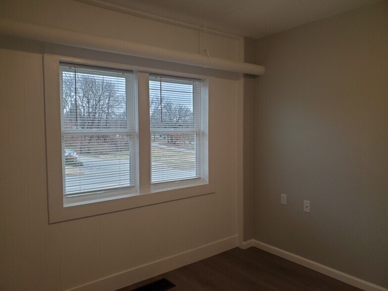 More Photos Of , Yates Center Multifamily For Sale