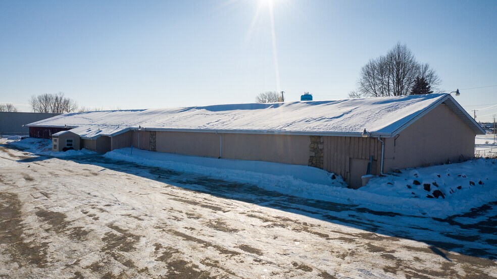 More Photos Of 675 Grant St, Winneconne Bowling Alley For Sale