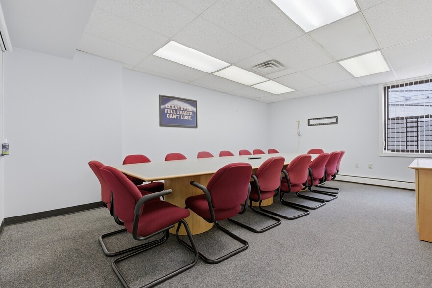 More Photos Of 174 Green St, Melrose Office For Sale