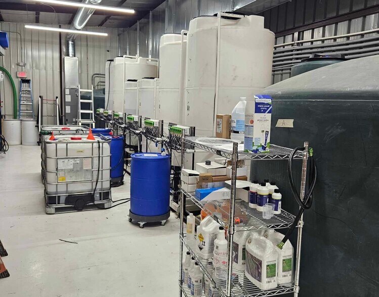 More Photos Of 609 Indian Rd, Seiling Auto Repair For Sale