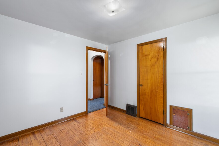 More Photos Of 1850 Whipple Ave NW, Canton Storefront Retail Residential For Sale