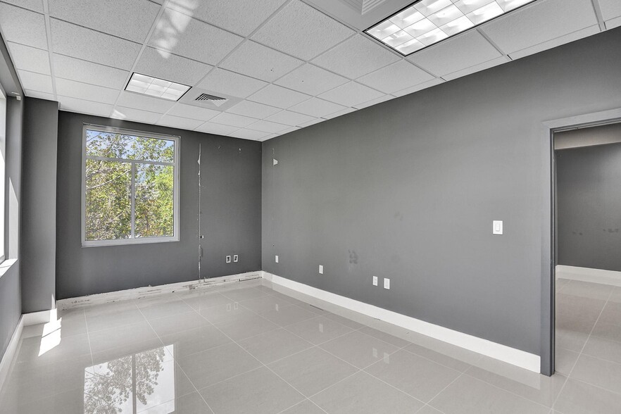 More Photos Of 15620 SW 29th St, Miramar Medical For Sale