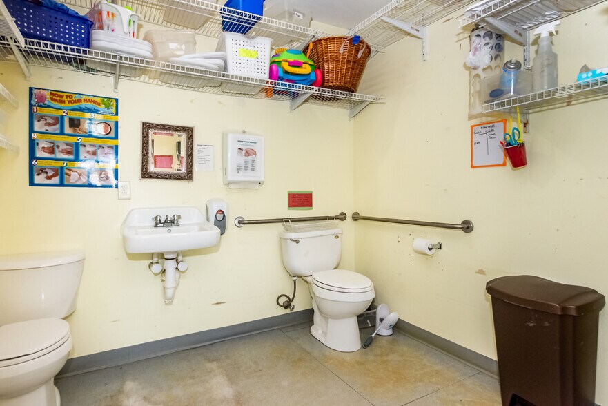 More Photos Of 105 Durham Rd, Dover Daycare Center For Sale