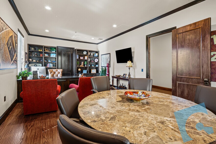 More Photos Of 23 Mission Ln, Colleyville Office For Sale