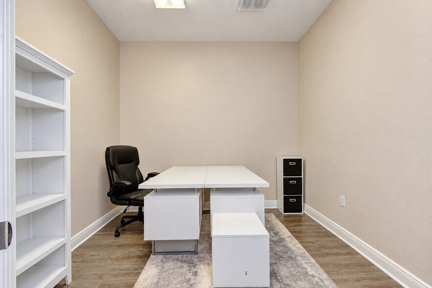 More Photos Of 5420 Land O Lakes Blvd, Land O' Lakes Office For Sale