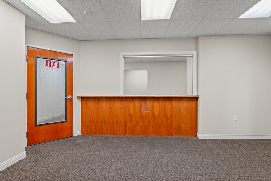 More Photos Of 411-423 N Orem Blvd, Orem Medical For Lease