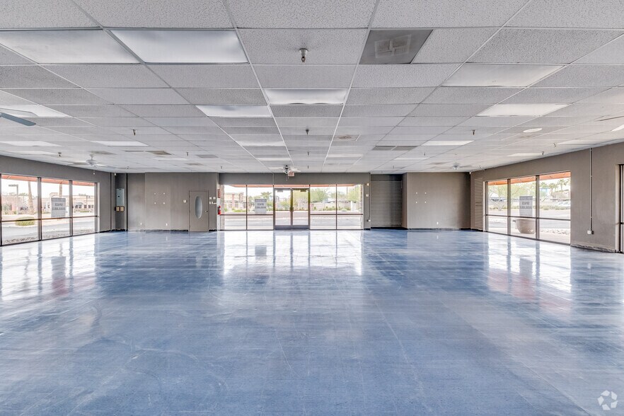 More Photos Of 1107 E Bell Rd, Phoenix General Retail For Lease
