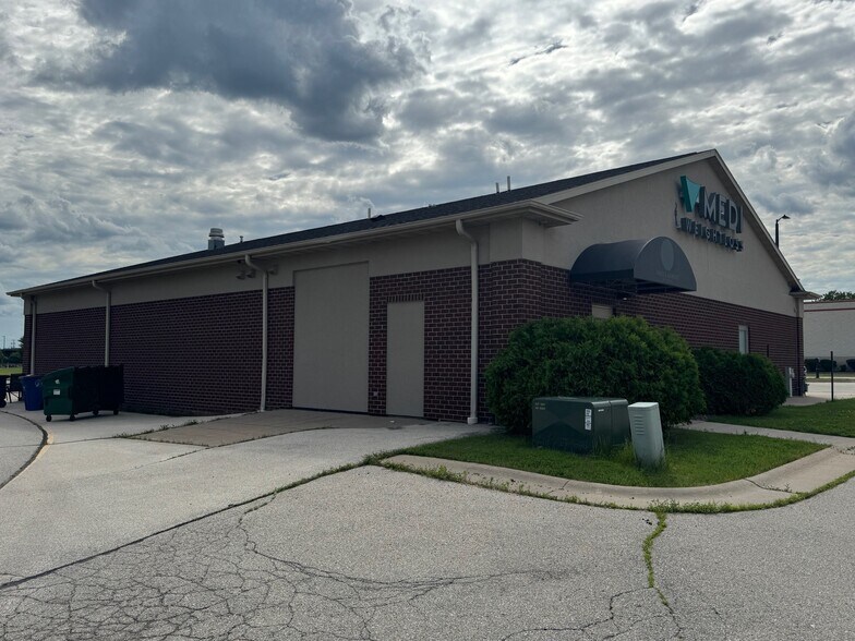 More Photos Of 2411 Holmgren Way, Green Bay Healthcare For Lease