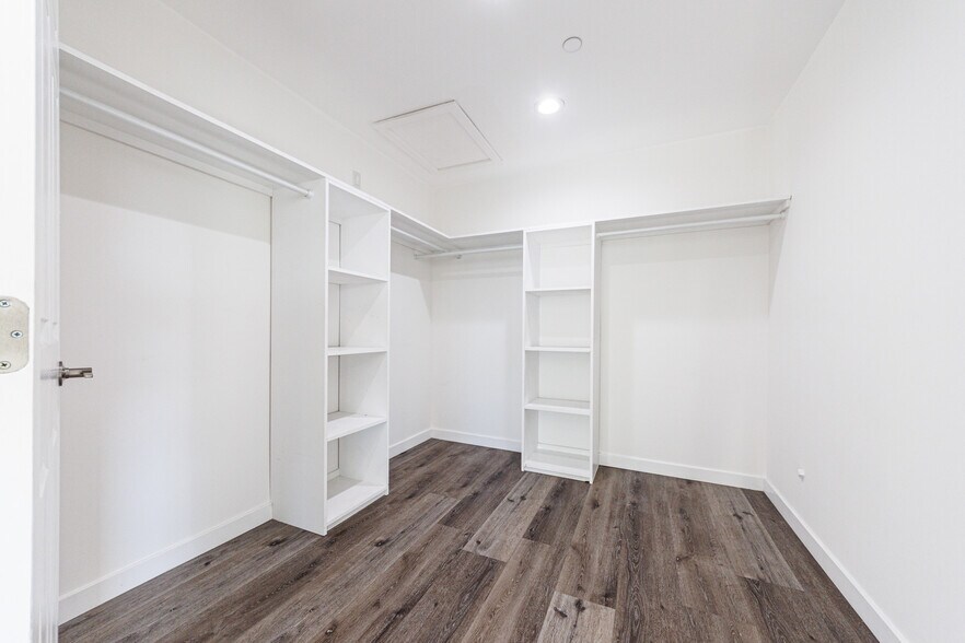 More Photos Of 1121 N Berendo St, Los Angeles Multifamily For Sale