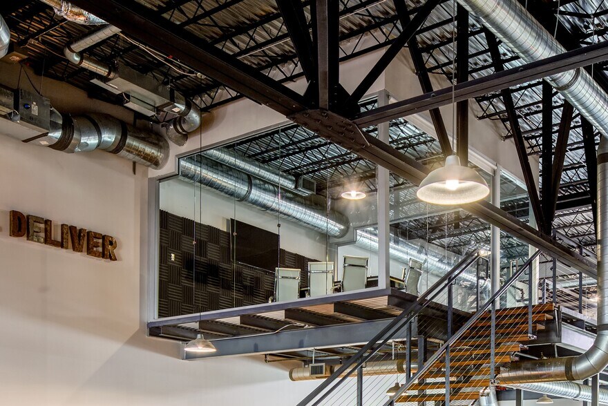 More Photos Of 2251 Broadway St, San Antonio Office For Lease