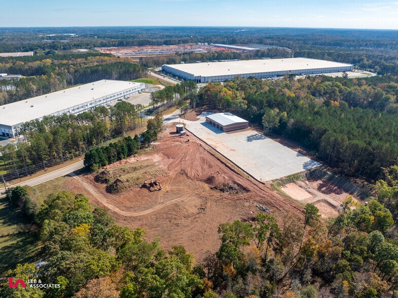 More Photos Of 8385 Tatum Rd, Palmetto Warehouse For Lease