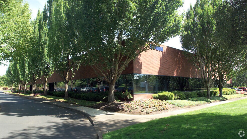 More Photos Of 9500-9560 SW Nimbus Ave, Beaverton Flex For Lease