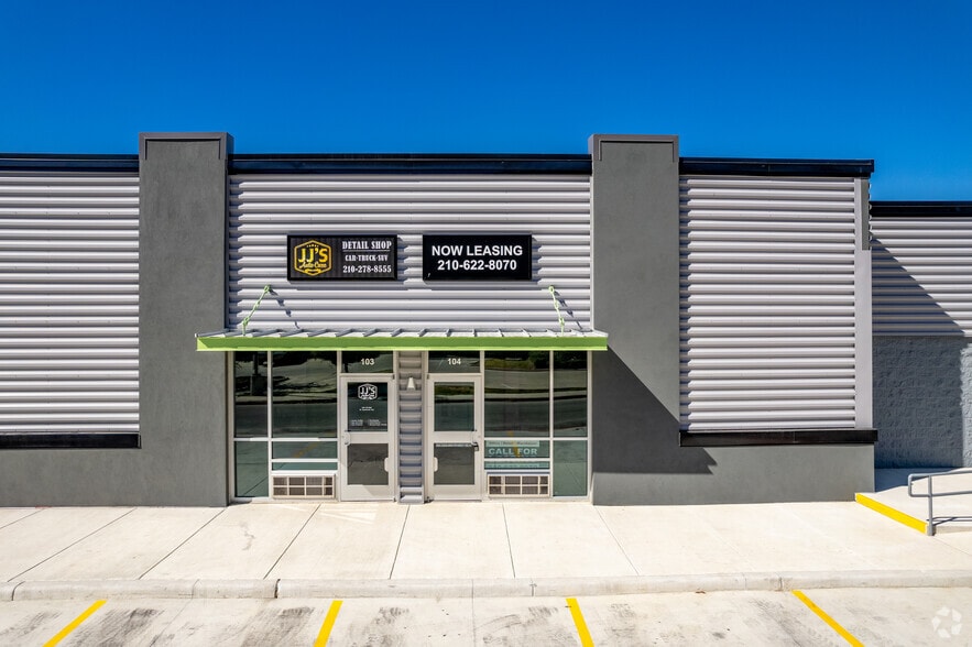 More Photos Of 8114 City Base Landing, San Antonio Unknown For Lease