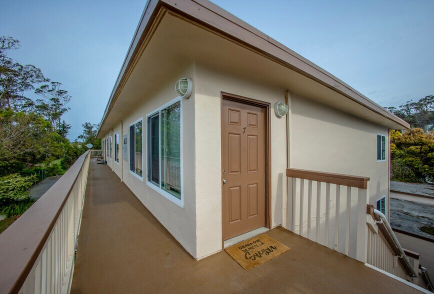 More Photos Of 510 Avenue Alhambra, Half Moon Bay Apartments For Sale