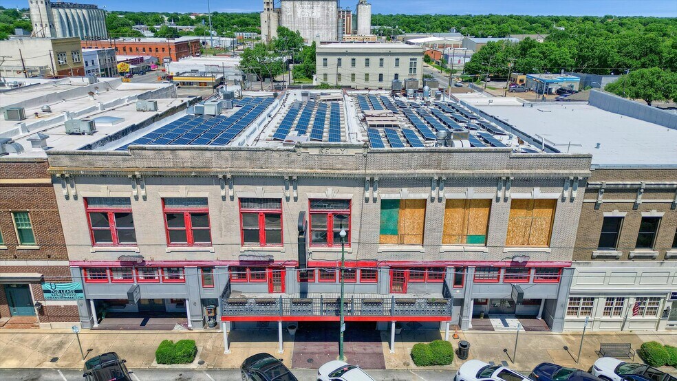 More Photos Of 115 S Travis St, Sherman General Retail For Sale