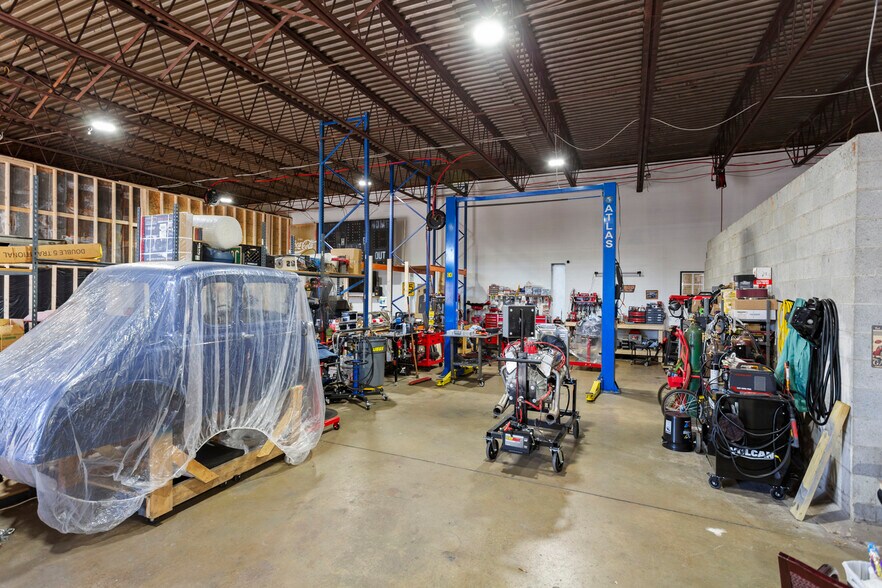 More Photos Of 400 W Main St, Walhalla General Retail For Sale