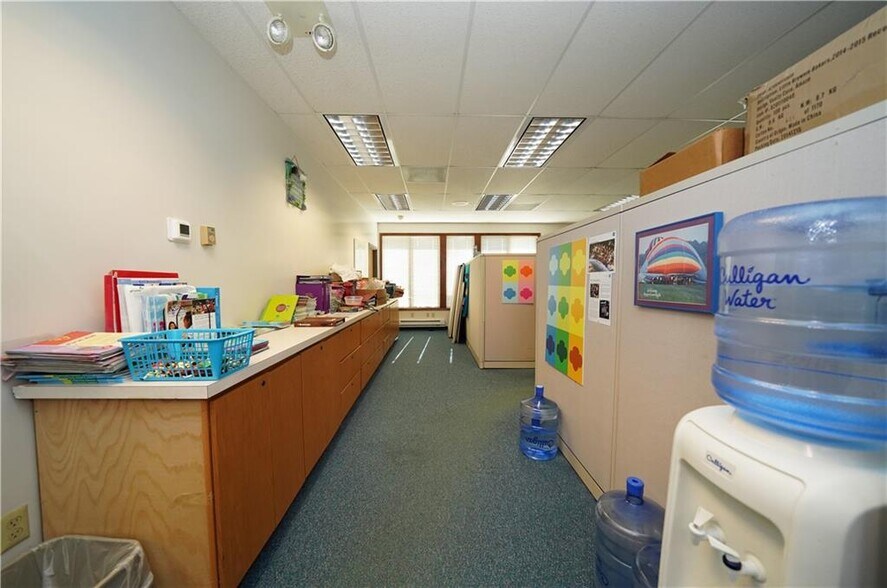 More Photos Of 226 Colonial Dr, Horseheads Office For Sale