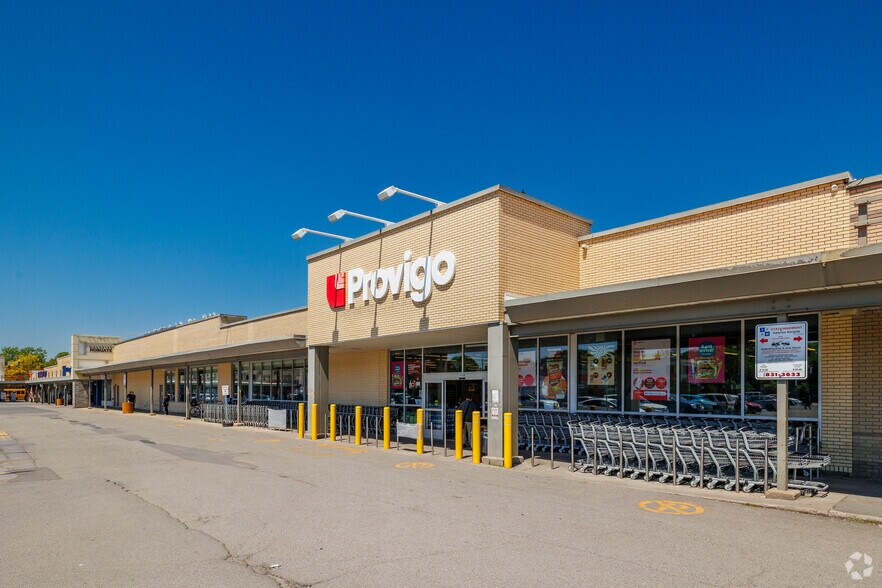 Primary Photo Of 1051-1191 Rue Décarie, Montréal Storefront Retail Office For Lease