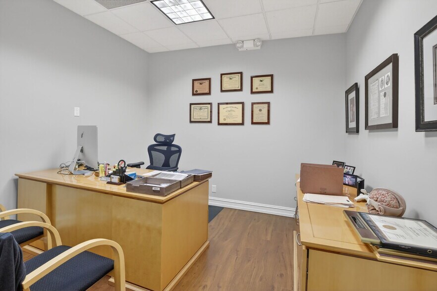 More Photos Of 100 SE 6th St, Fort Lauderdale Office For Lease
