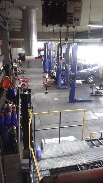 More Photos Of 980 E 6th St, Reno Auto Repair For Sale