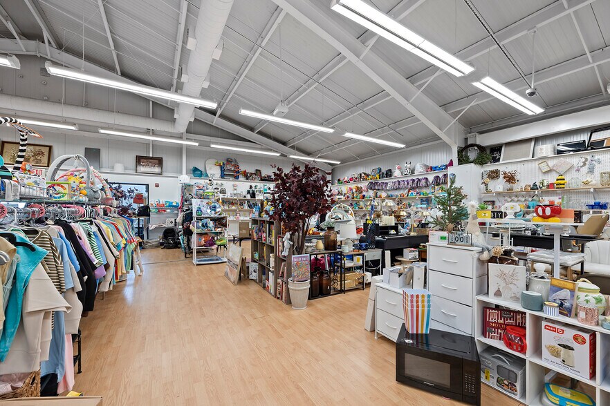 More Photos Of 4134-4136 W US Highway 90, Lake City Freestanding For Sale