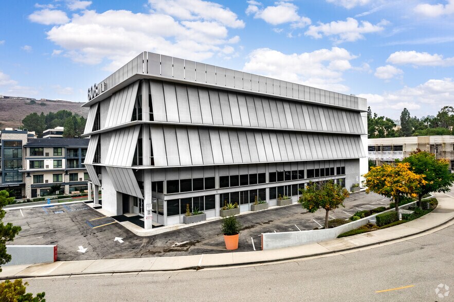 More Photos Of 608 Silver Spur Rd, Rolling Hills Estates Office For Lease