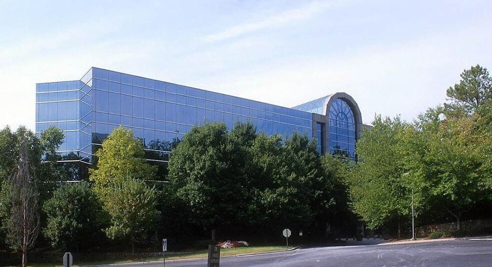 More Photos Of 100 Ashford Ctr N, Atlanta Office For Lease