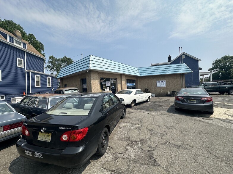 More Photos Of 401 Irvington Ave, South Orange Auto Salvage Facility For Sale