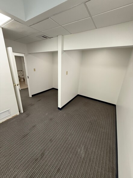 More Photos Of 276 Medical Way, Riverdale Medical For Sale