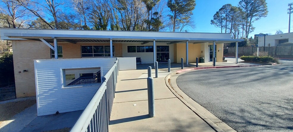 More Photos Of 1434 Scott Blvd, Decatur Medical For Lease