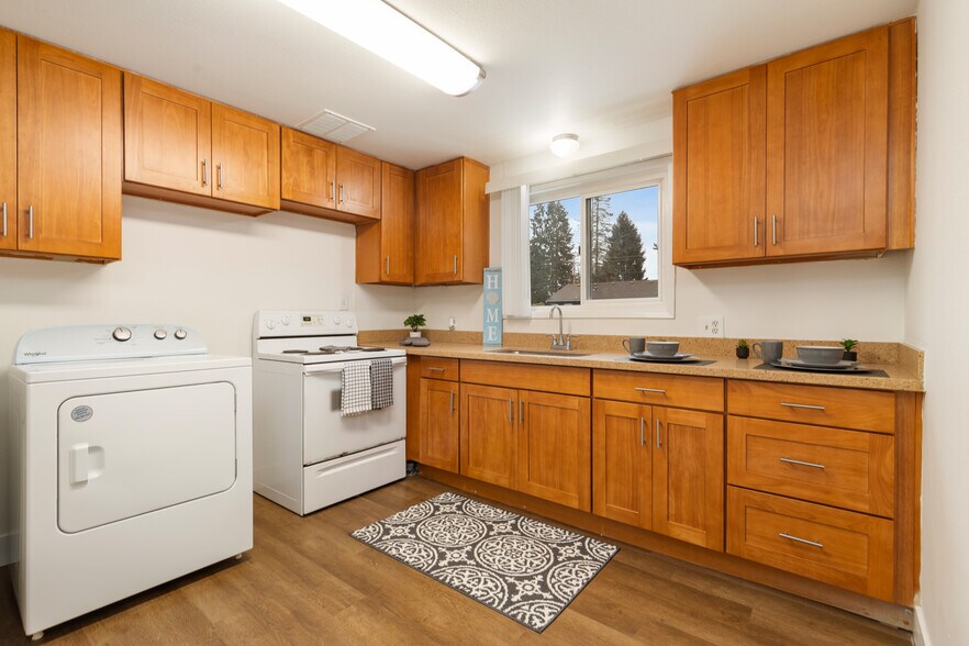 More Photos Of 520 S Kelsey St, Monroe Apartments For Sale