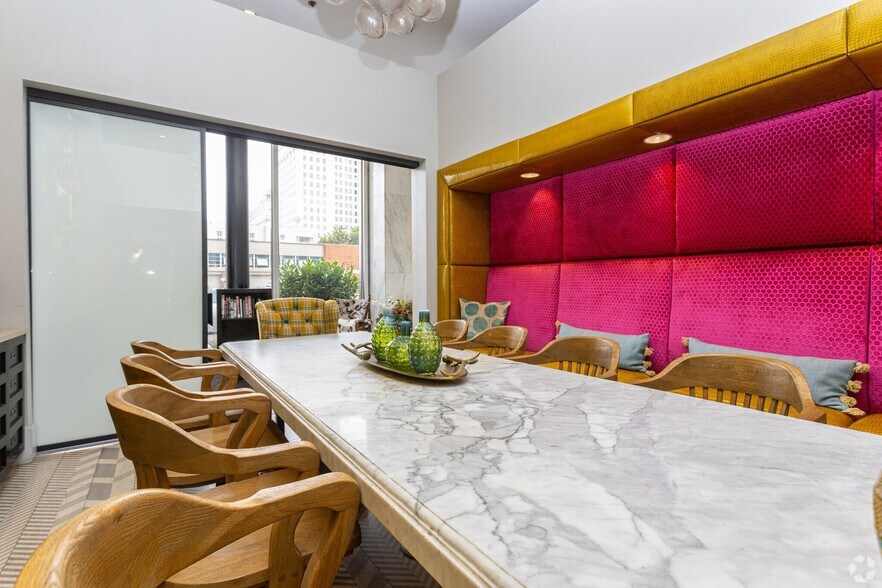 More Photos Of 800 S 4th St, Louisville Apartments For Lease