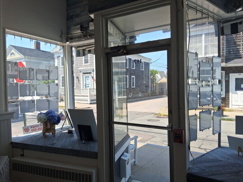 More Photos Of 117 Water St, Stonington Apartments For Sale