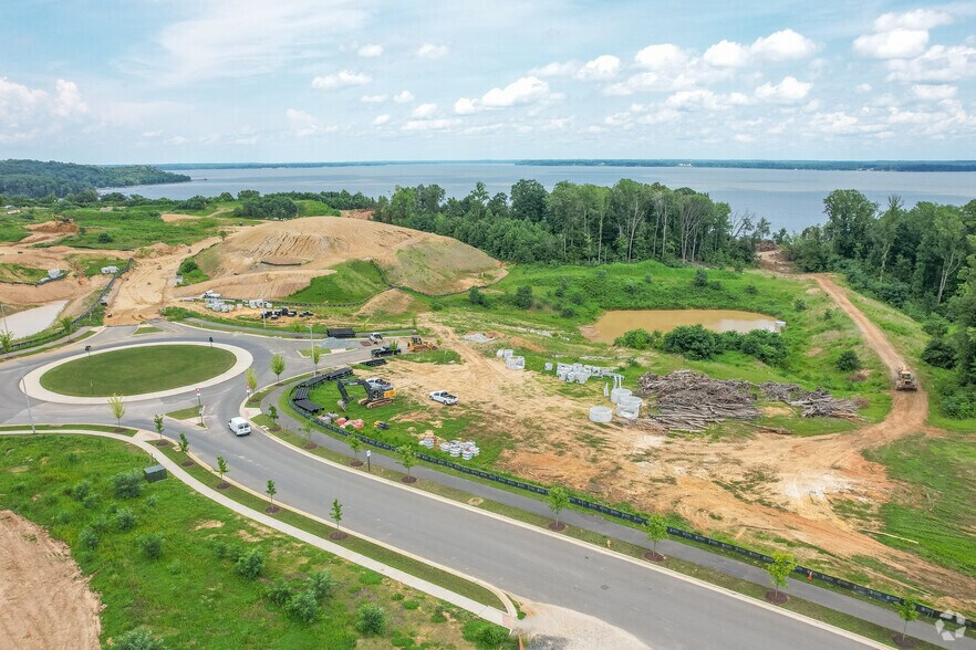 More Photos Of 0 Potomac Shores, Dumfries Office For Sale