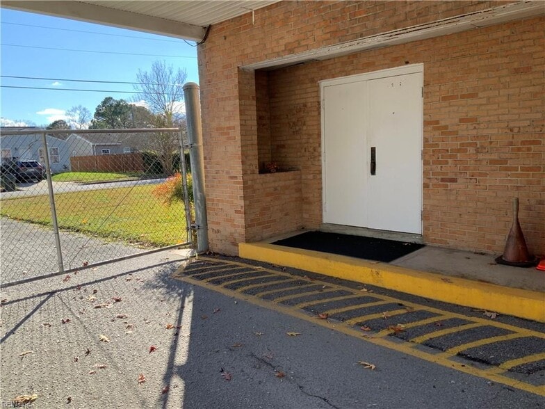 More Photos Of 4700 Little John Dr, Norfolk Religious Facility For Sale
