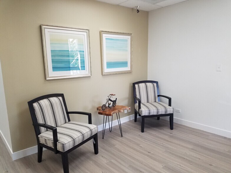 More Photos Of 2503 Eastbluff Dr, Newport Beach Medical For Lease