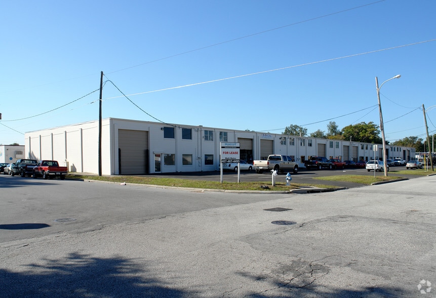 Primary Photo Of 2100-2122 W Central Blvd, Orlando Flex For Lease