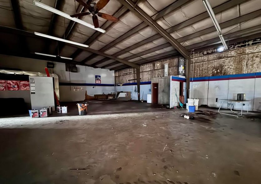 More Photos Of 18130 TN-125, Bolivar Flex For Sale