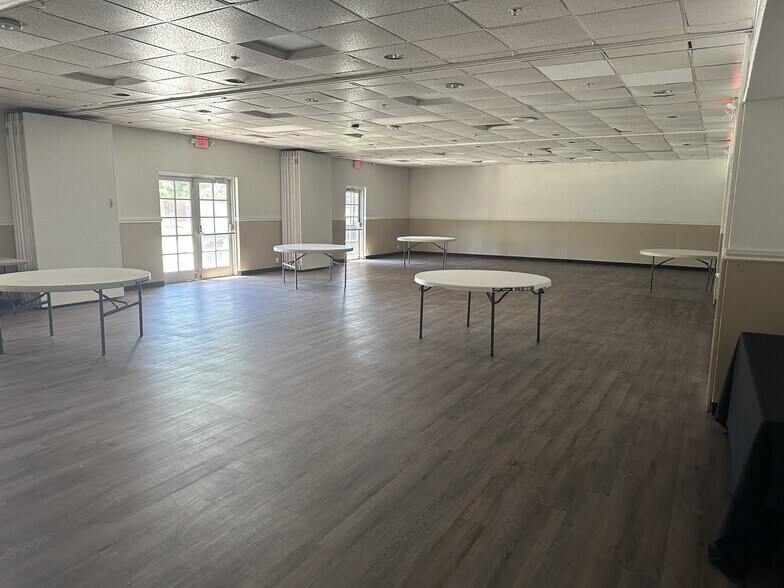 More Photos Of 1365 W Grant Rd, Tucson Hotel For Sale