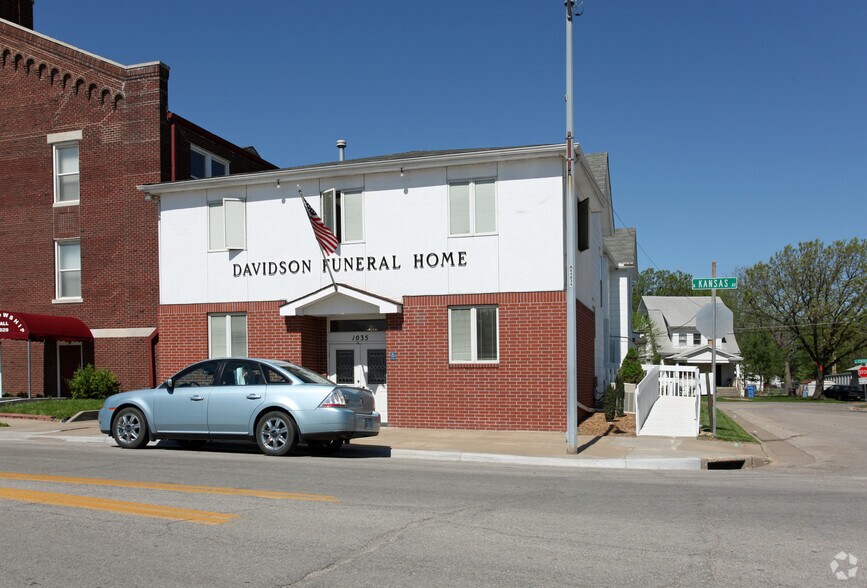 Primary Photo Of 1035 N Kansas Ave, Topeka Office For Lease