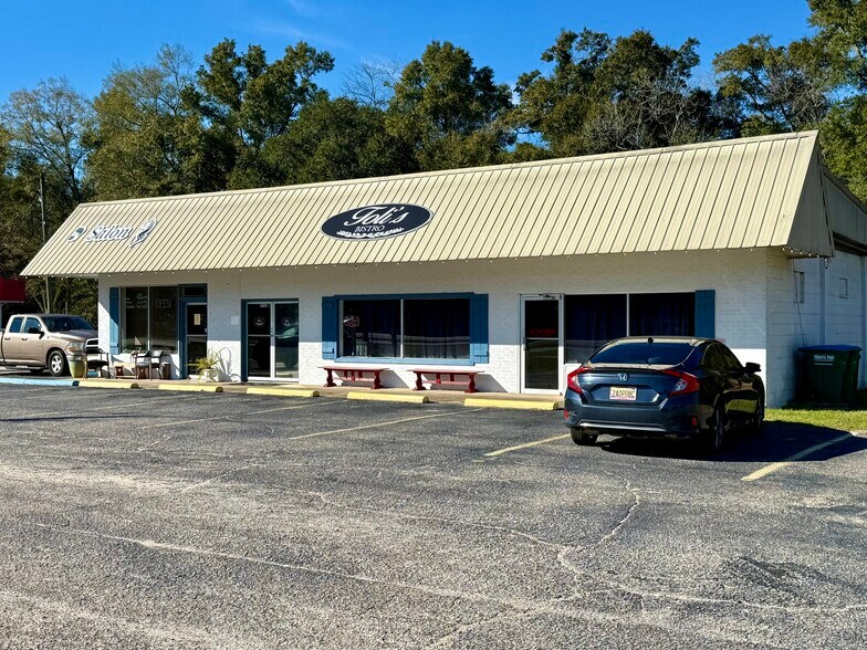 Primary Photo Of 9755 Highway 43, Creola General Retail For Sale