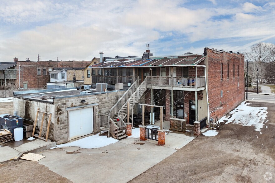 More Photos Of 248 N River St N, Delano Storefront Retail Residential For Sale