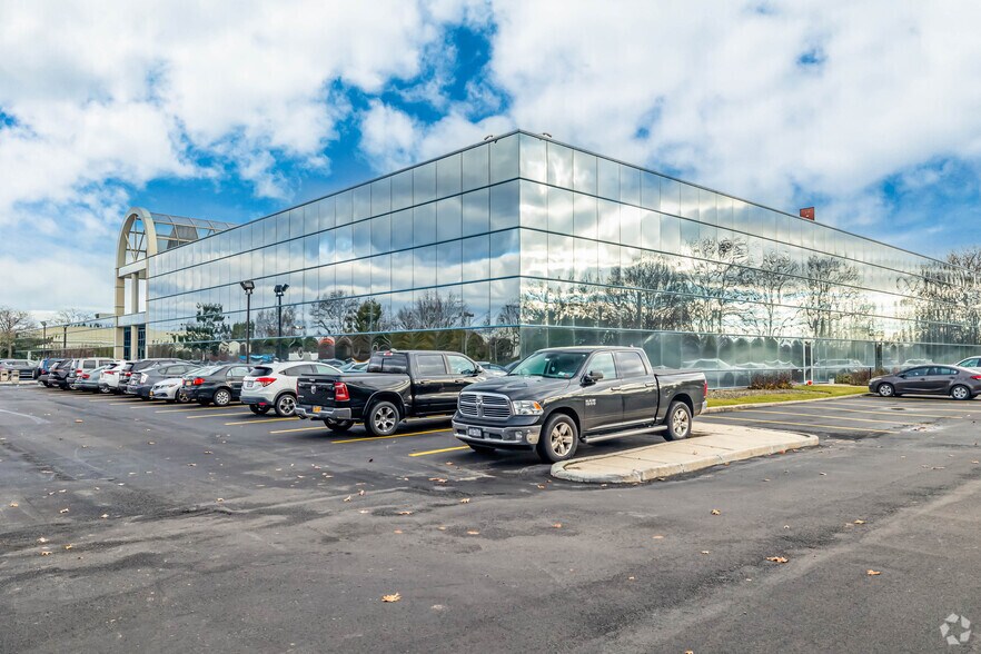 More Photos Of 25 Melville Park Rd, Melville Office For Sale