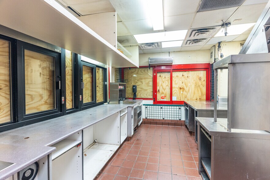 More Photos Of 2901 Candlers Mountain Rd, Lynchburg Fast Food For Sale