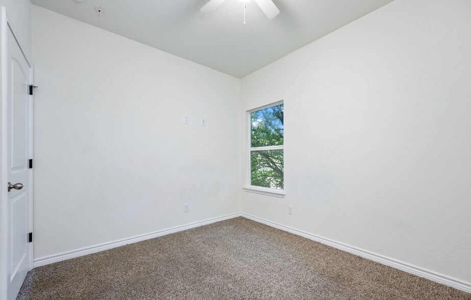 More Photos Of 7302 Mary Abbott St, San Antonio Apartments For Sale