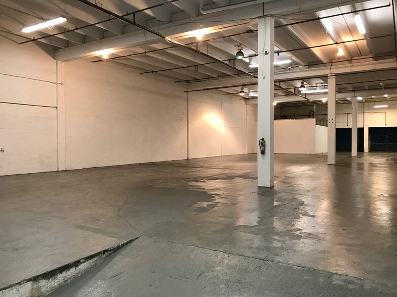 More Photos Of 6900-6914 NW 50th St, Miami Warehouse For Lease
